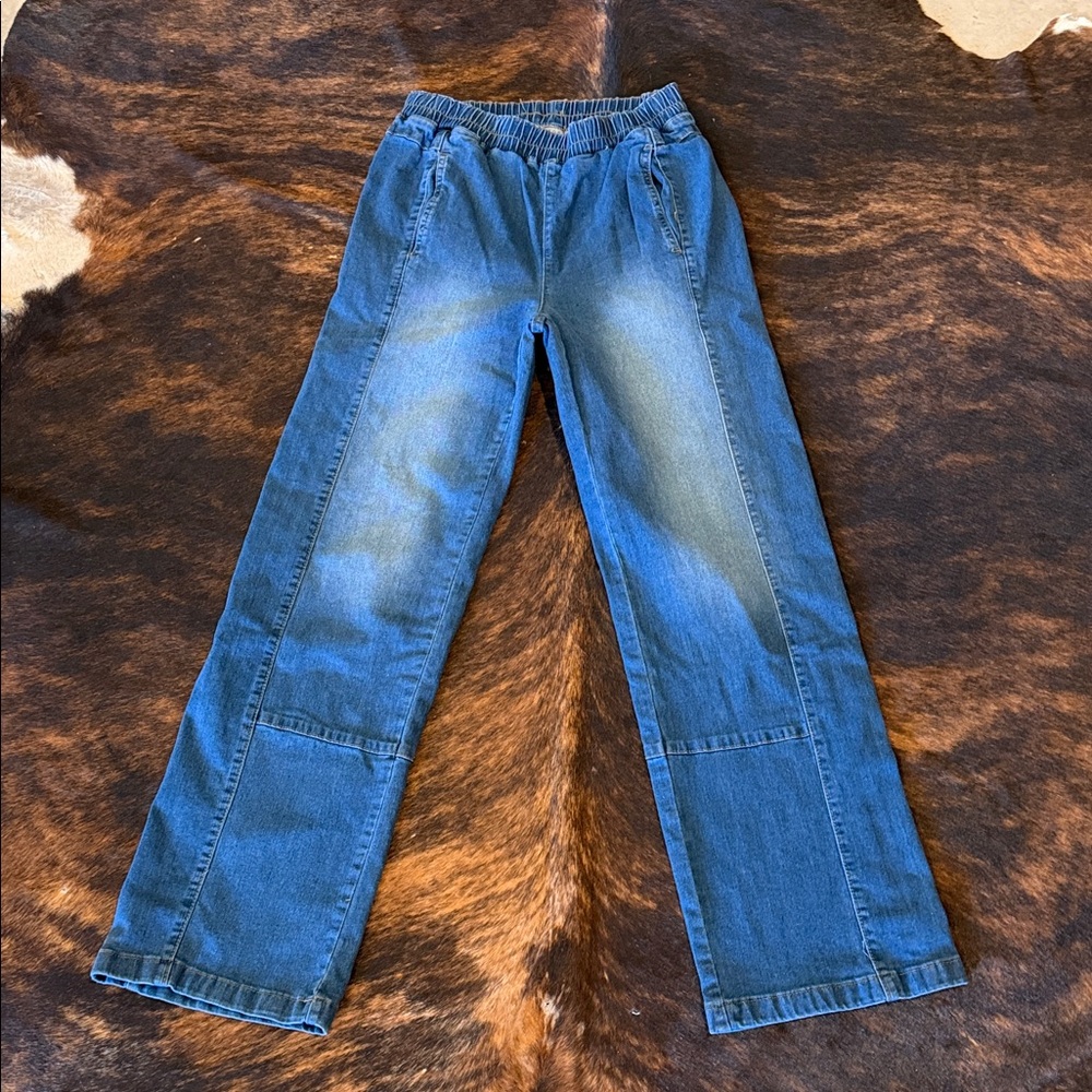 Relaxed Women's Blue Denim Jeans with Elastic Waist